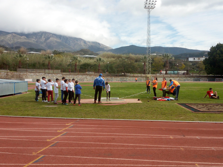 Motril vive la gran fiesta del atletismo de base con los XXII Juegos Escolares en Pista con más de 300 participantes 